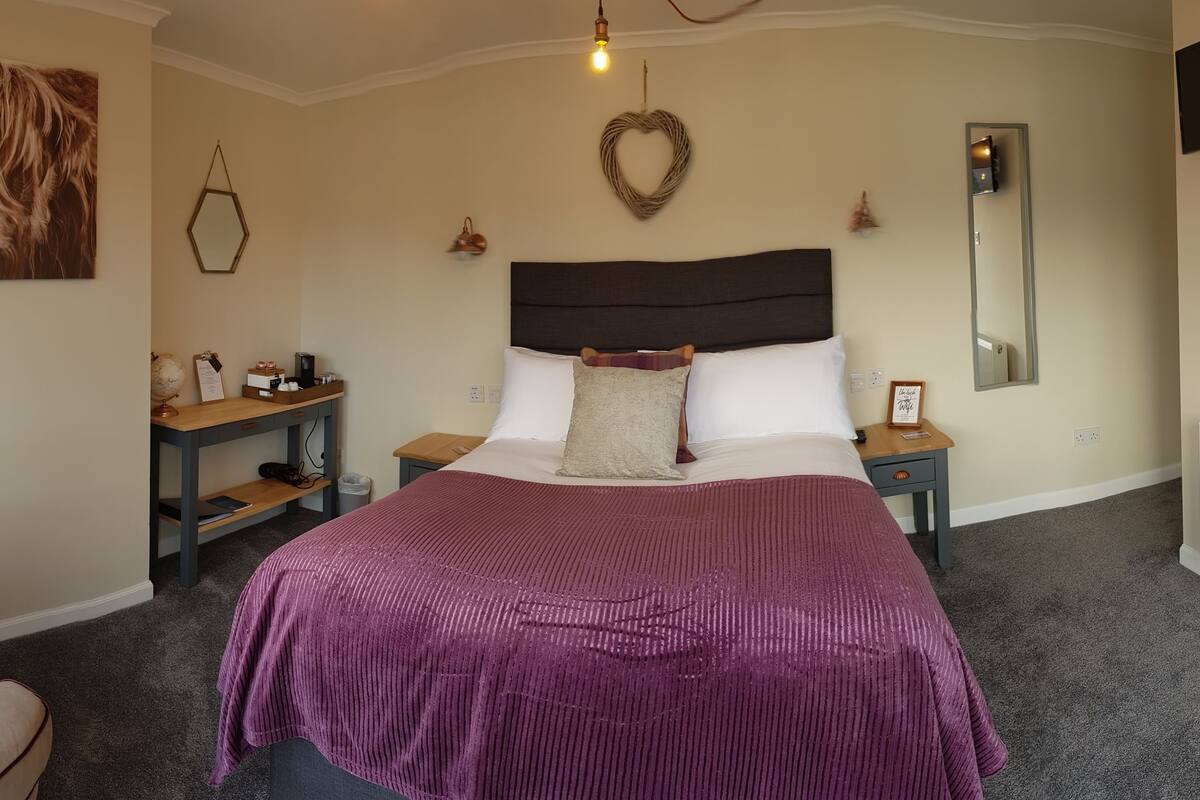 Superior Double Room, 1 Double Bed, Non Smoking, Lake View | Blackout curtains, free WiFi, bed sheets
