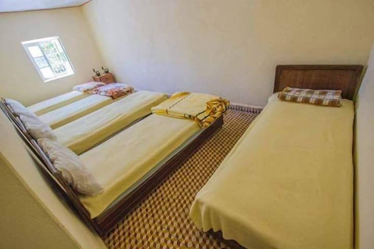 Chambre Quadruple Standard, non-fumeurs | Wi-Fi gratuit, décoration personnalisée, ameublement personnalisé