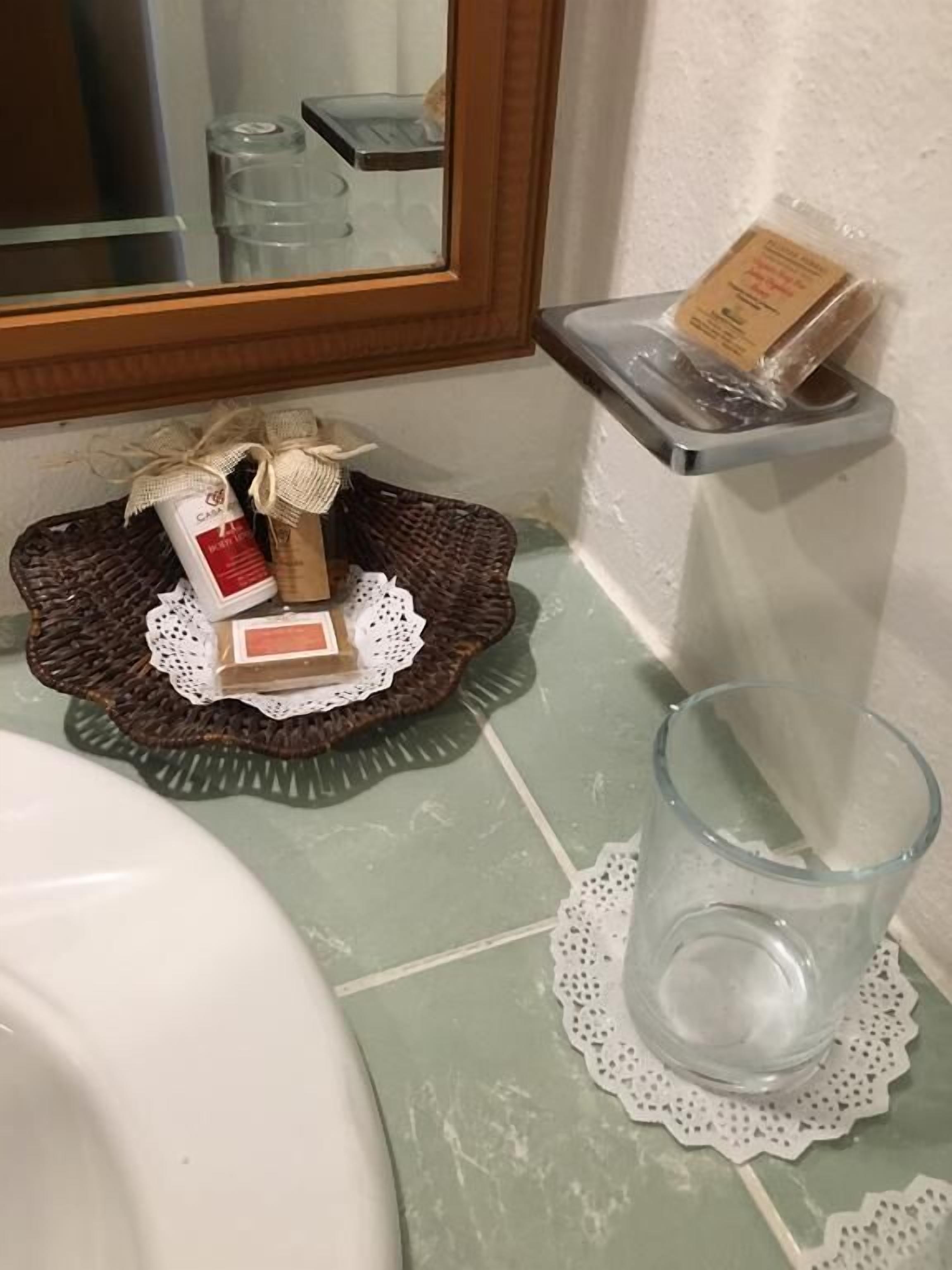 bathroom amenities