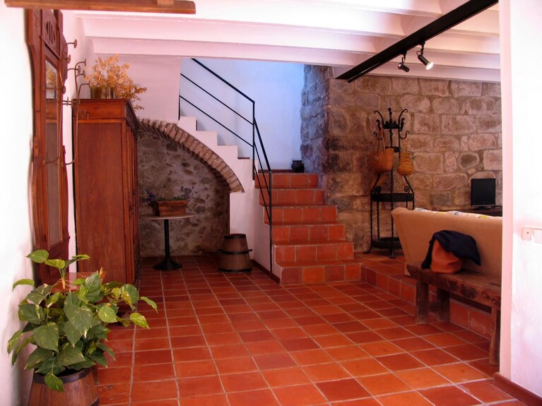 Old Mill, Garden, Porch With Ping Pong Table. Swimming Pool And Private Barbeque - Reus