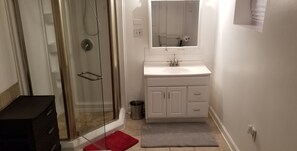 Bathroom - NYC NJ Romantic And Cozy Hideaway (Elizabeth)