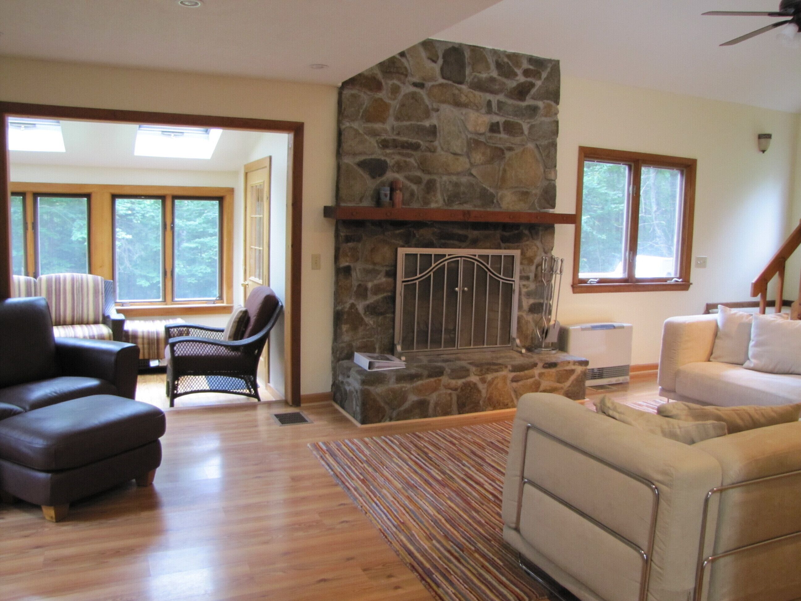 Private 5 bedroom/3 Bath- SKI downhill/cross country+Golf,Hike,kayak,swim,relax.
