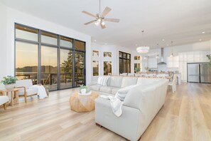 Smart TV, fireplace, video games, DVD player - 🔥Luxe Lakefront Escape! HEATED Pool🌊Hot Tub✨Stunning Sunrise🌅8BR+Guest House! (Littleton)