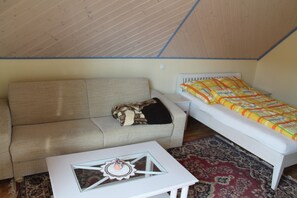 1 bedroom, free WiFi, bed sheets - * * * NEW * * * Holidays on an organic farm - Thuringia - Rhön - Geisa (Schleid)