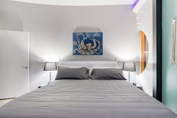 1 bedroom, iron/ironing board, travel crib, WiFi