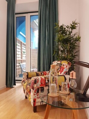 Chambre Double, patio | Chambres insonorisées, Wi-Fi gratuit, draps fournis