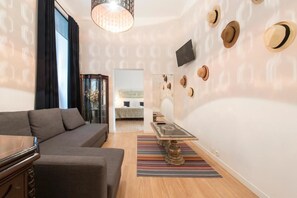 Living area - Old Town Lx Suites (Lisbon)