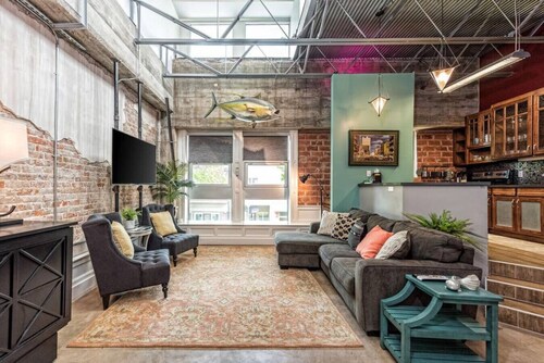 Green Door Lofts-Tuna Loft, Silos/Downtown