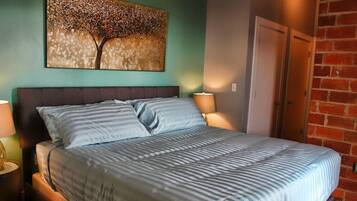 3 bedrooms, iron/ironing board, travel crib, WiFi