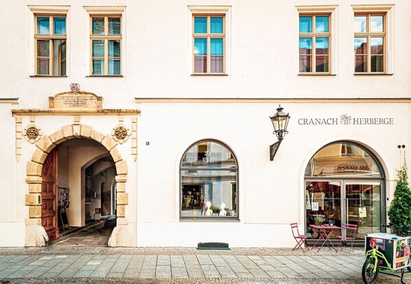 Imagen sin descripción, 1 de 25, botón