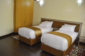 Free WiFi, bed sheets