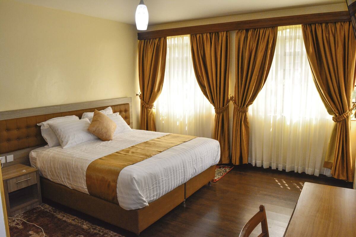 Free WiFi, bed sheets