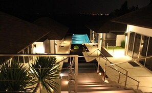 Exterior - Breathtaking Clifftop 4BR Villa, Uluwatu! - 5Min Drive To Uluwatu Temple! W/Pool (Uluwatu)