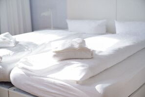 1 室の  ベッドルーム、WiFi、ベッドシーツ