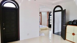 Villa, 4 soverom, hageutsikt
