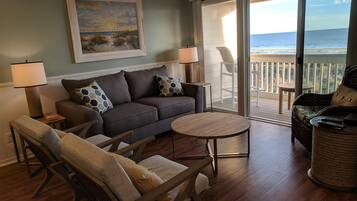 TV, table tennis, stereo