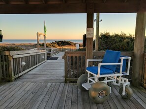 Terrace/patio - OCEANFRONT TOP FLOOR UNIT at A Place at the Beach, Beautifully Renovated (Atlantic Beach)