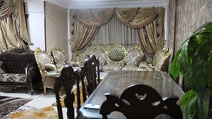 Living room - Pyramid Rise Apartments (Giza)