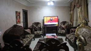 Living room - Pyramid Rise Apartments (Giza)