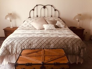 4 bedrooms, WiFi, bed sheets, wheelchair access - Oaklawn Casino & Racetrack - Hot Springs National Park - Lake Hamilton (Hot Springs)