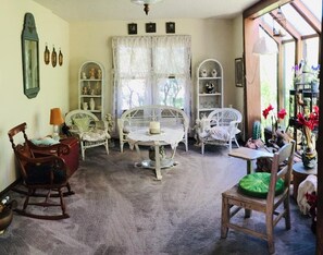 Interior - Oaklawn Casino & Racetrack - Hot Springs National Park - Lake Hamilton (Hot Springs)