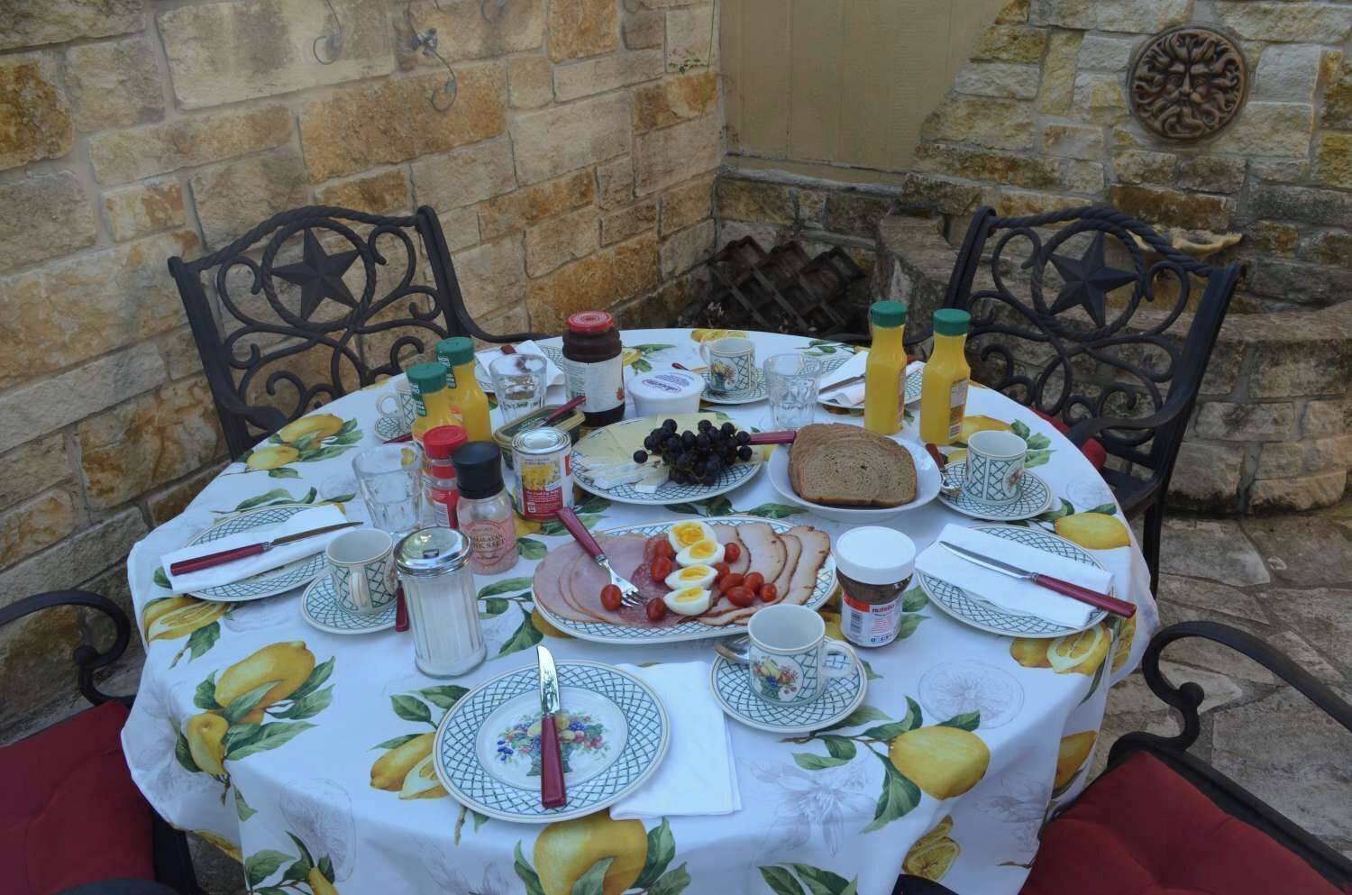 Outdoor dining