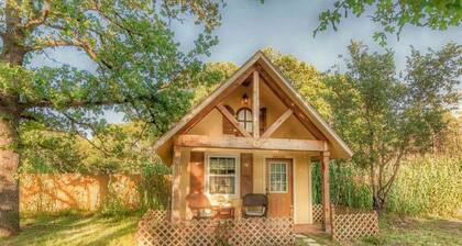 Rapunzel Cottage, romanttinen loma Texas Hill Countryssa