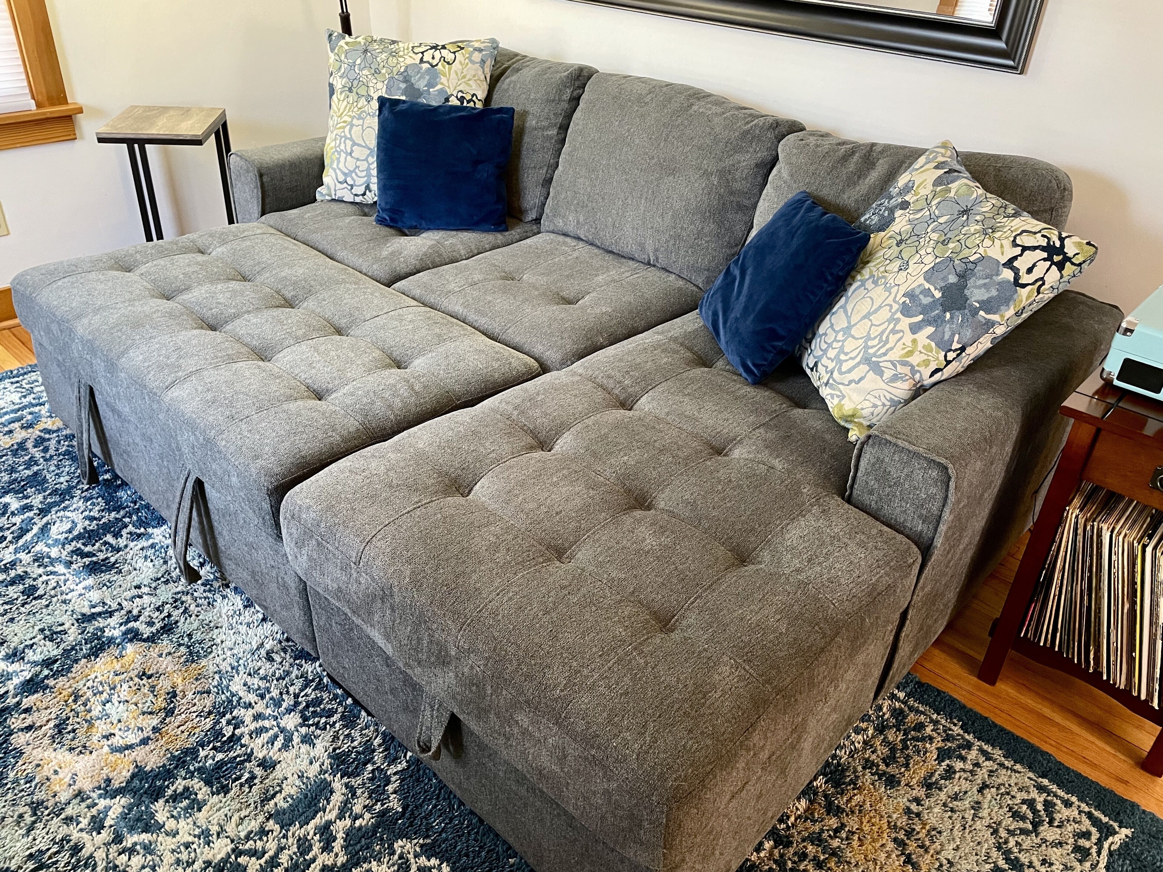 スマートテレビ、卓球台、書庫、ミュージックライブラリ