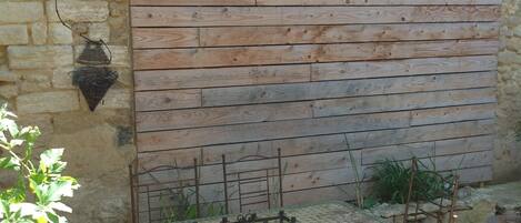 屋外ダイニングエリア