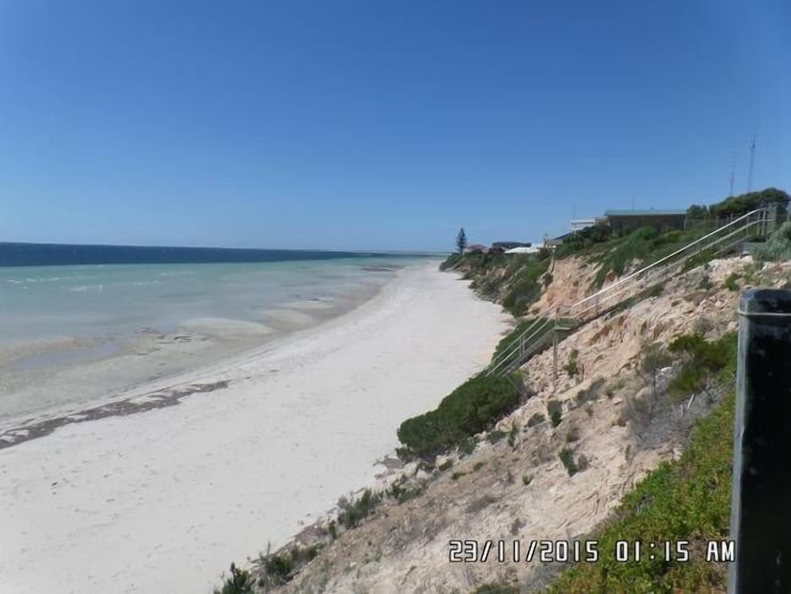 A house on the Beach — image 12