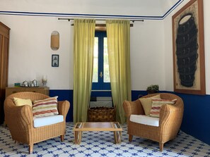 Smart TV, books - Amalfi coast Casabluette is a panoramic, quiet and delicate Mediterranean house (Minori)