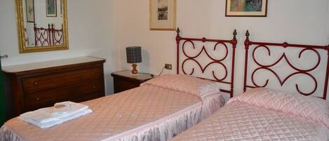 1 chambre, accĂšs Ă Internet, literie fournie