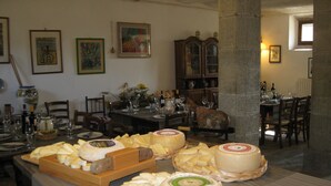 Unclassified image, 4 of 9, button - 3 rooms flat between Florence and Arezzo - Enjoy Italian beauty! (Castelfranco Piandiscò)