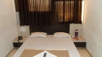 1 bedroom, memory-foam beds, in-room safe, free WiFi