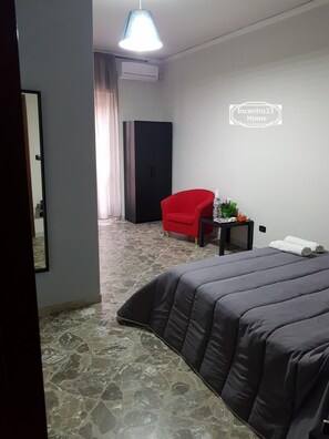 Iron/ironing board, rollaway beds, free WiFi, bed sheets - B&B In Centro 33 Home (Salerno)