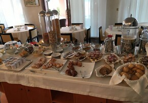 Desayuno buffet incluido todos los días 