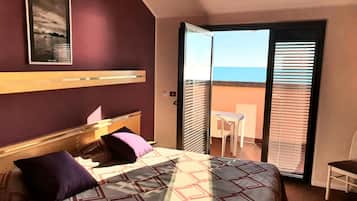 In-room safe, desk, blackout curtains, soundproofing