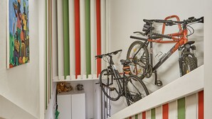 Pintu masuk interior