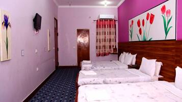 20 bedrooms, individually decorated, individually furnished, desk