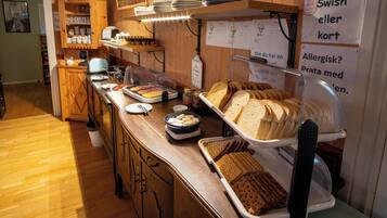 TĂ€gliches inbegriffenes FrĂŒhstĂŒcksbuffet