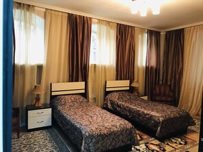 مكتب وواي فاي مجانًا