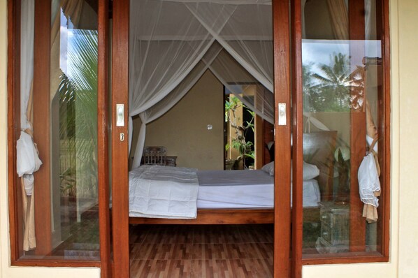 2 bedrooms, Internet, bed sheets