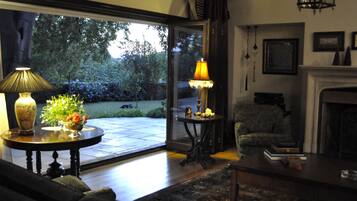 40-inch flat-screen TV with digital channels, TV