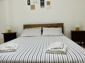 2 bedrooms, iron/ironing board, WiFi, bed sheets