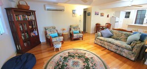 Smart TV, books, stereo - Our Slice of Tropical Paradise (The Range)