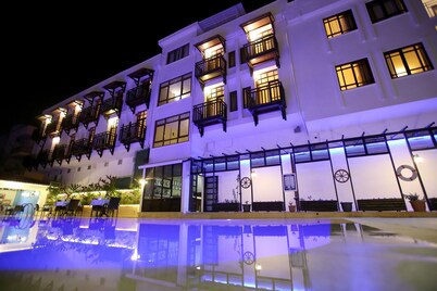 Melissa Moment Apart