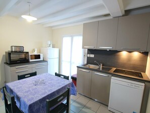 Réfrigérateur, micro-ondes, lave-vaisselle, congélateur