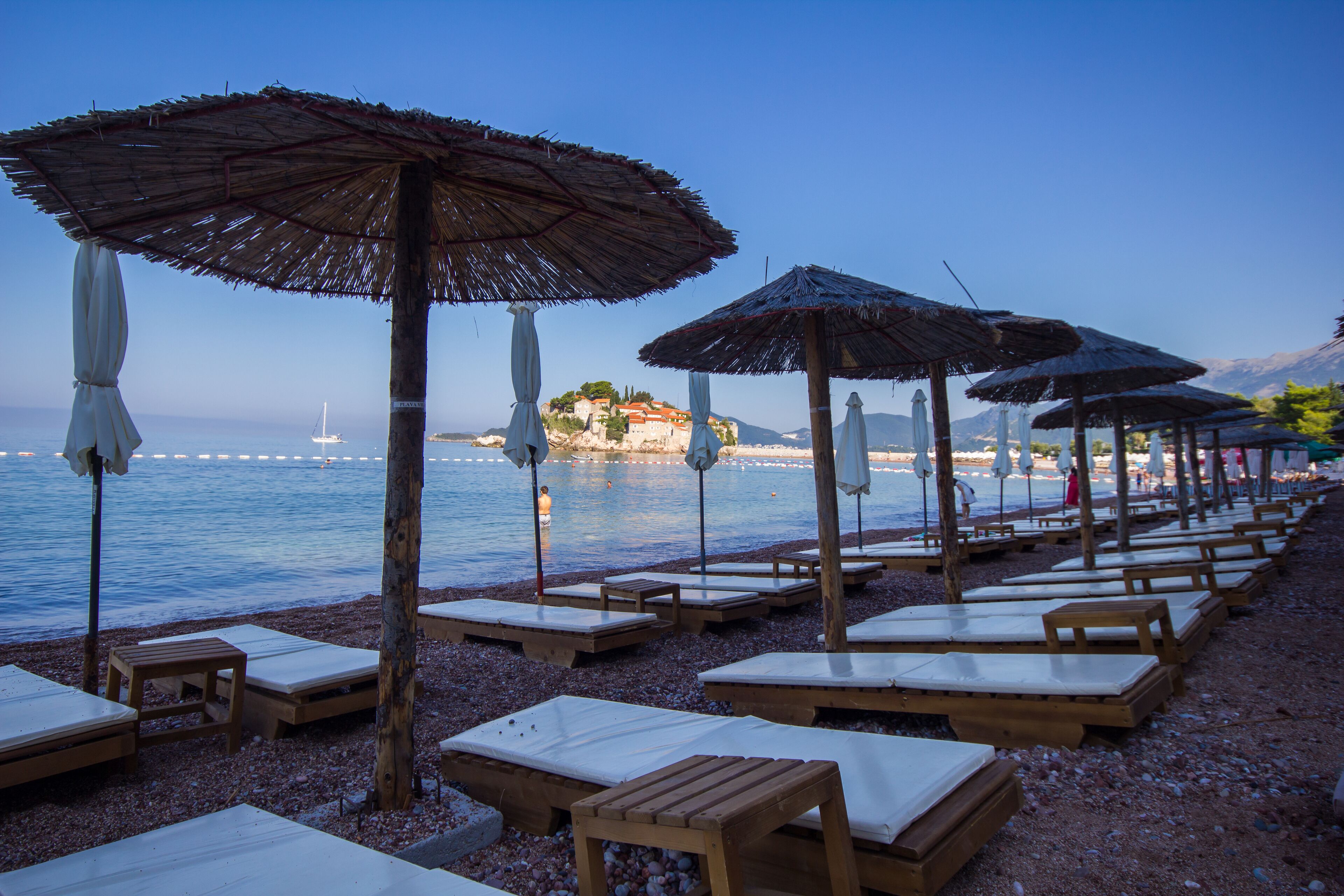 Accommodatie ligt op het strand, strandlakens