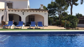 Alberca al aire libre