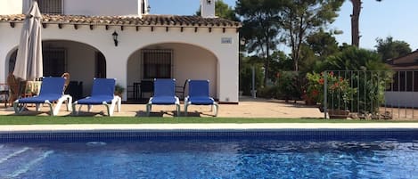 Piscina a l'aire lliure